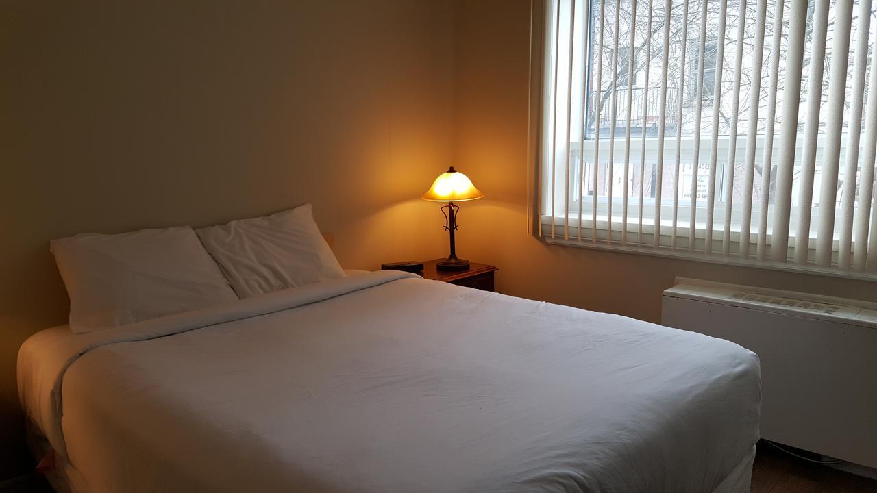 Duvernay Studios And Suites 가티노 외부 사진